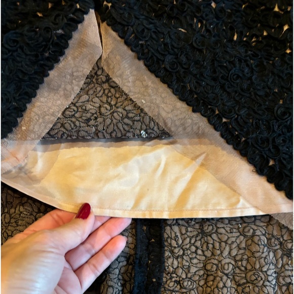 BCBG Below the knee dress - Picture 6 of 10